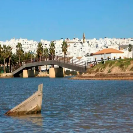 Piso Centrico En Conil Familias