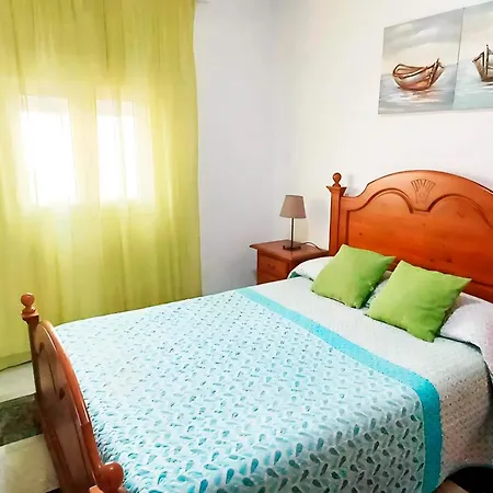 Piso Centrico En Conil Familias *